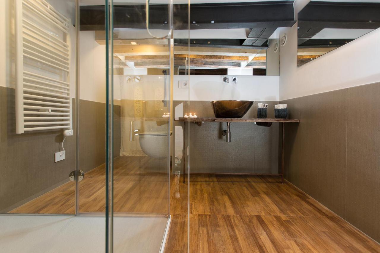 Italiahaus - Ca' Olivo Loft With Canal View In Rialto Venice Apartment Exterior photo